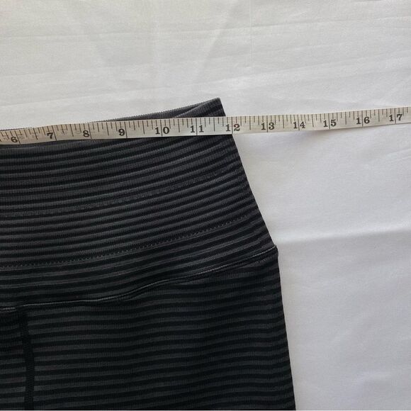 Spiritual Gangster Black Love Sculpt Striped Leggings Size Medium/ Large - Picture 12 of 15